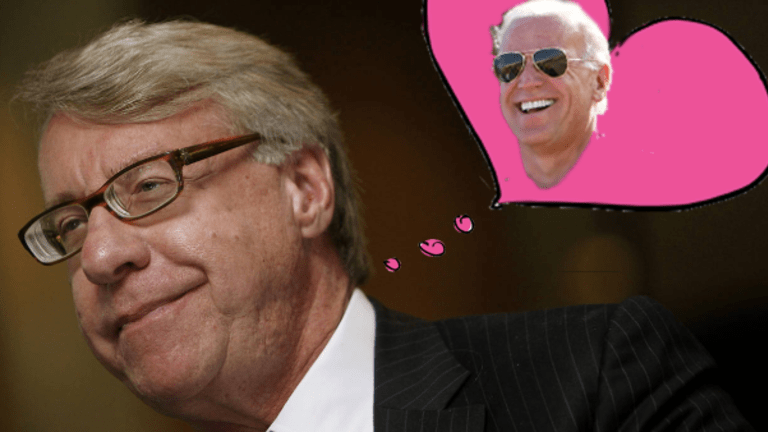 Guy Who Made Billions Predicting Spectacular Failures Is All In On "Joe Biden 2020"