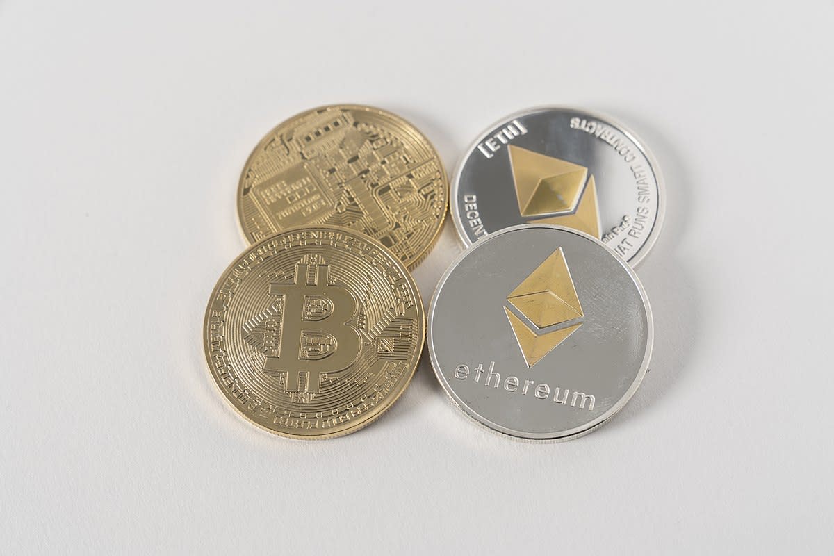 The SEC Doesn't Think Much Of Coinbase, And The Feeling Is Mutual - Vimarsana News